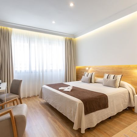 มอนเต การ์เมโล Hotel เซบีญา ภายนอก รูปภาพ