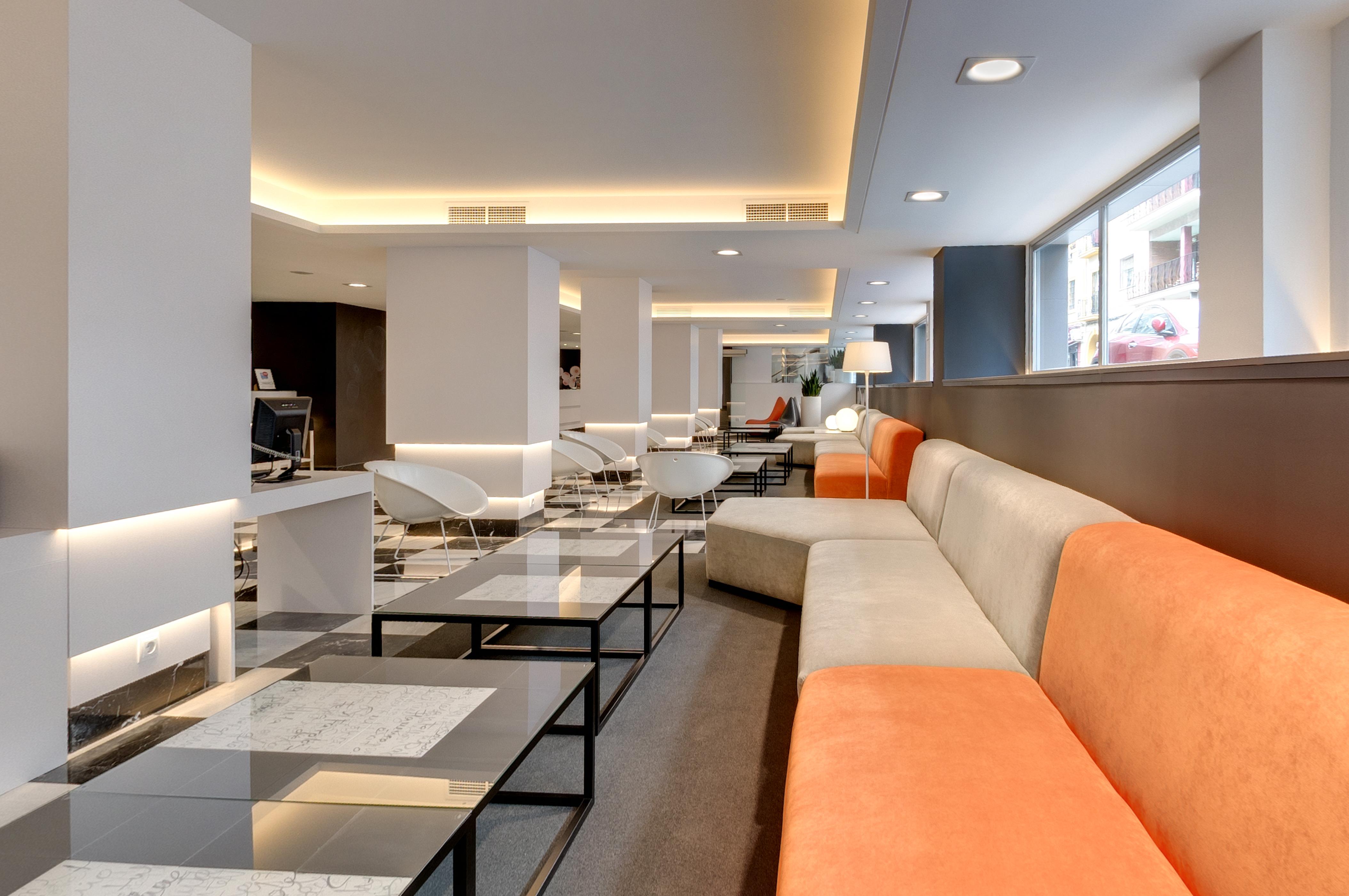 มอนเต การ์เมโล Hotel เซบีญา ภายนอก รูปภาพ