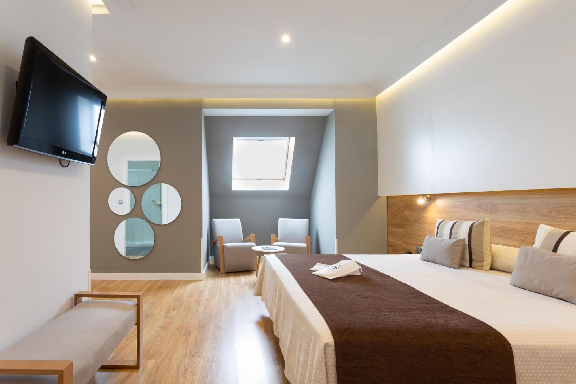 มอนเต การ์เมโล Hotel เซบีญา ภายนอก รูปภาพ