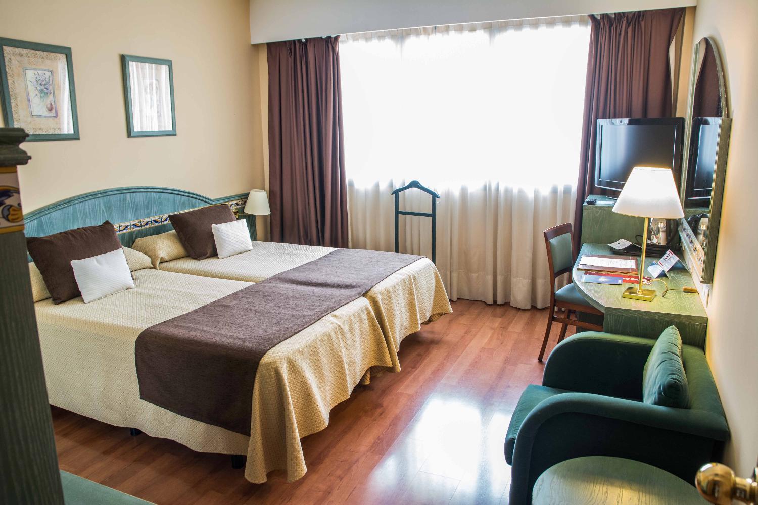 มอนเต การ์เมโล Hotel เซบีญา ภายนอก รูปภาพ